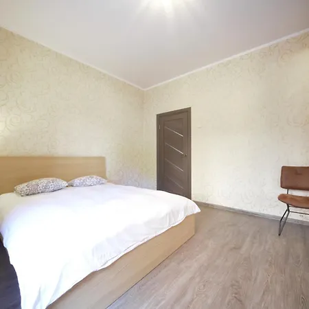 Apartamento Three Bedroom - Next To St Peters Church *