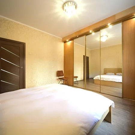 Apartment Three Bedroom Old Town *