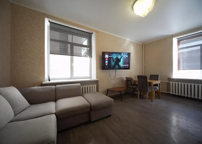 Three Bedroom - Next To St Peters Church *