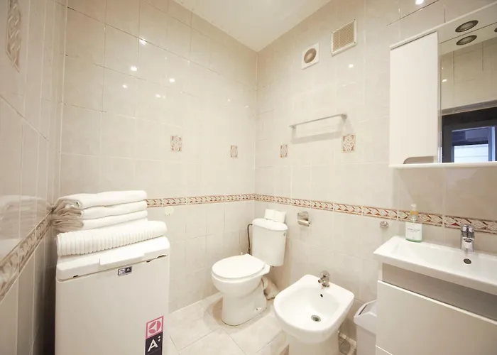 Three Bedroom - Next To St Peters Church Dzīvoklis *