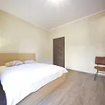 Apartment Three Bedroom - Next To St Peters Church *