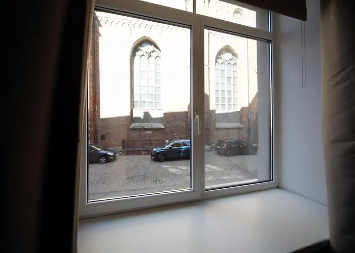 Appartement Three Bedroom - Next To St Peters Church *