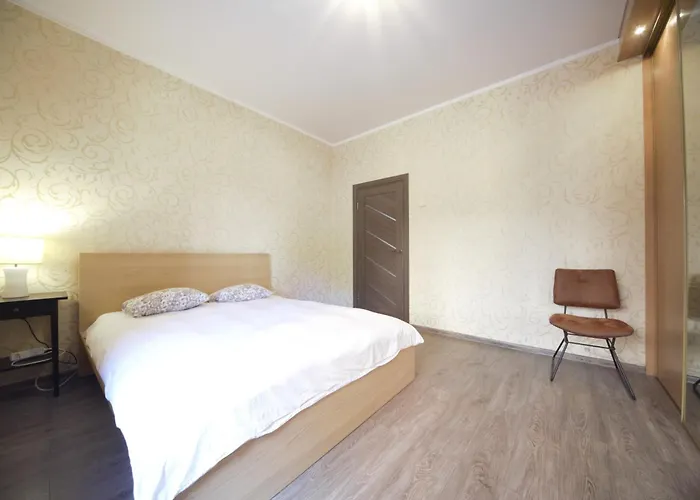 Appartement Three Bedroom - Next To St Peters Church *